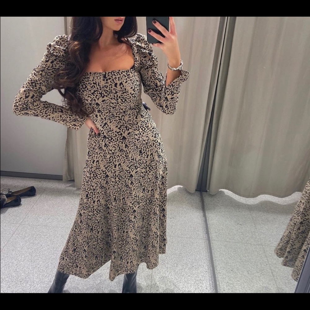 Zara animal print puff sleeved dress